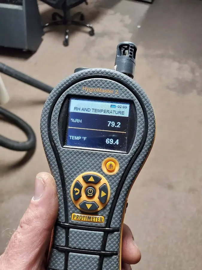 Moisture meter humidity assessment for Mold Remediation & Removal in Lincolnwood